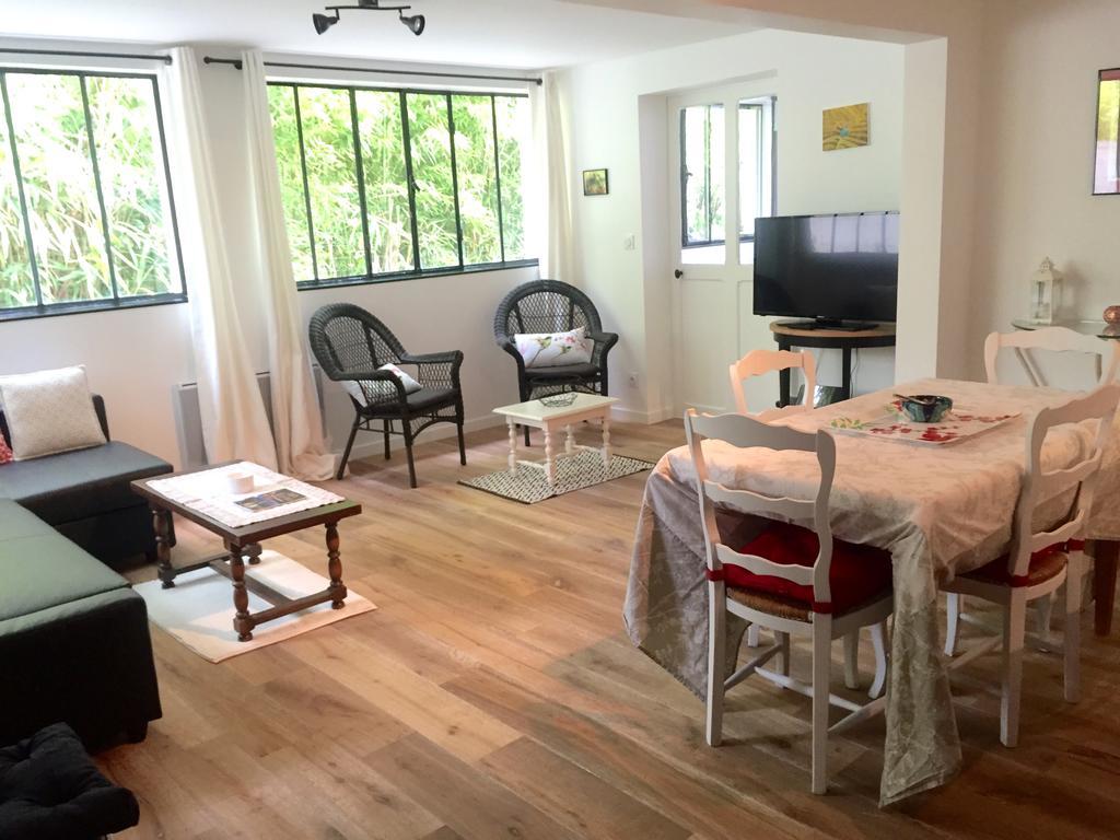 Loire Valley Medieval Getaway Rochecorbon Buitenkant foto